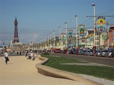 package trips to blackpool.